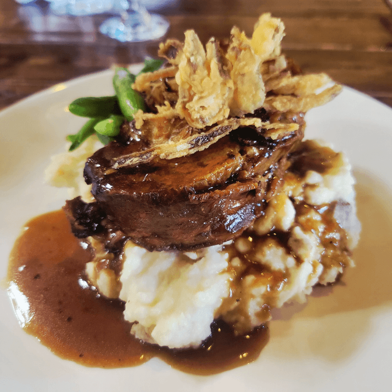 Savor Our Lunch Offerings